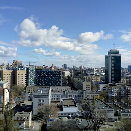 Уютная Vip Студия В Центре Метро Политех Охматдет Паркинг Kiev Extérieur photo